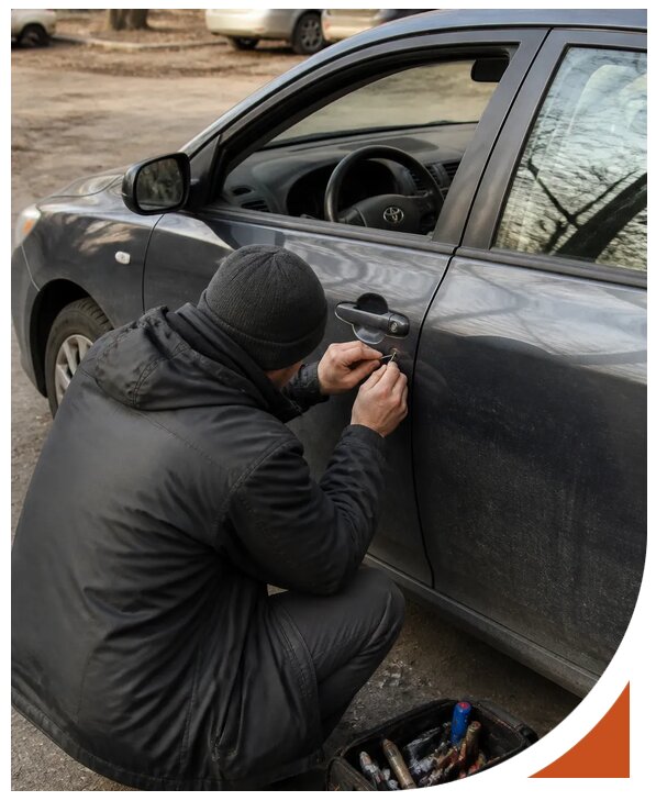 Профессиональное вскрытие автомобиля Тойота без повреждений в Дальнереченске